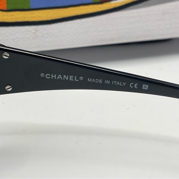 FIRM - Authentic Chanel Ombré Sunglasses - Picture 14 of 16